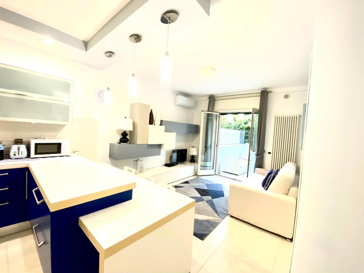 Mottola Apartment Тропеа Екстер'єр фото