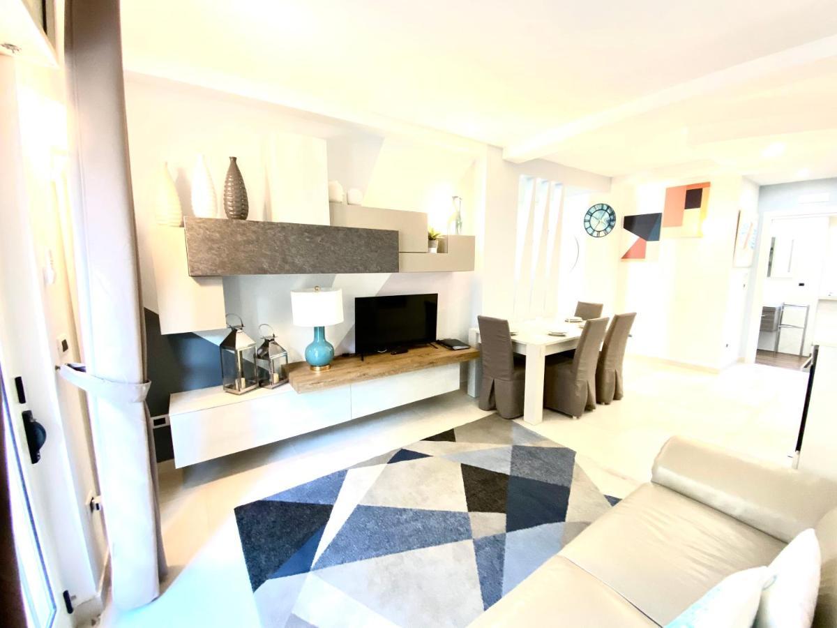 Mottola Apartment Тропеа Екстер'єр фото