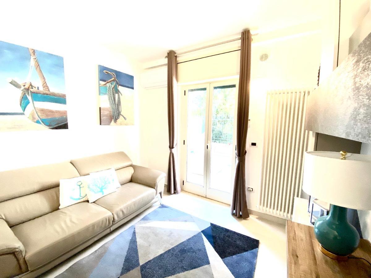 Mottola Apartment Тропеа Екстер'єр фото