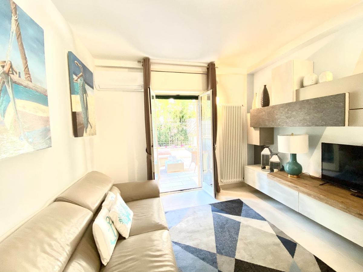 Mottola Apartment Тропеа Екстер'єр фото