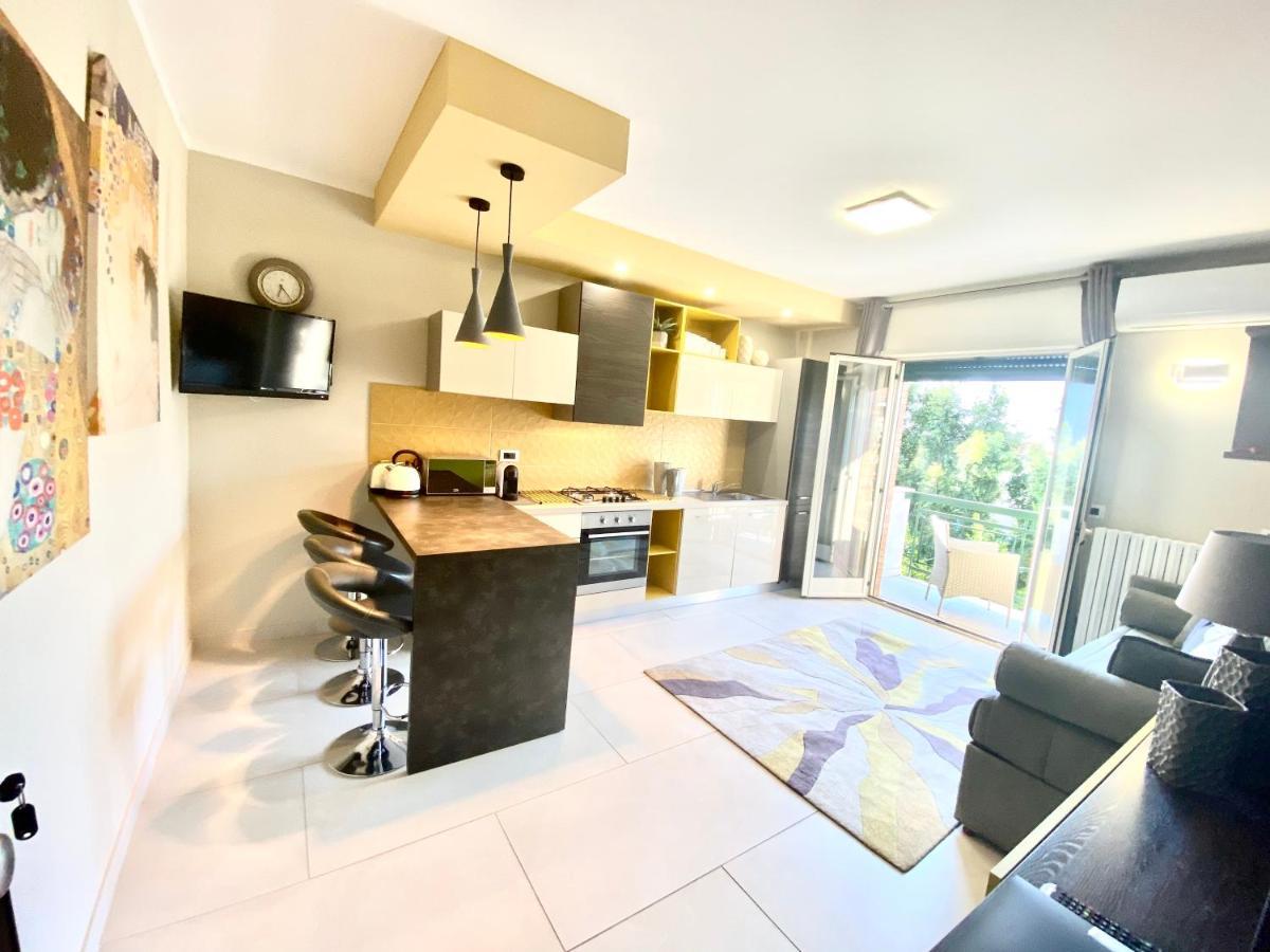 Mottola Apartment Тропеа Екстер'єр фото