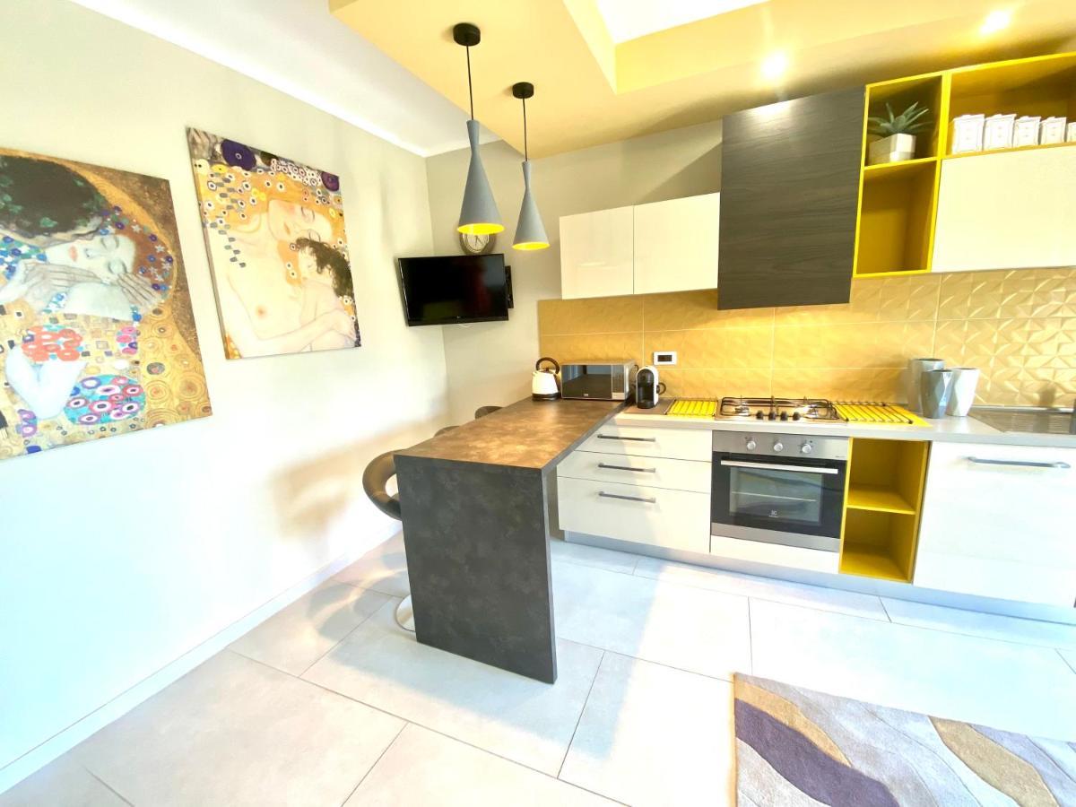 Mottola Apartment Тропеа Екстер'єр фото