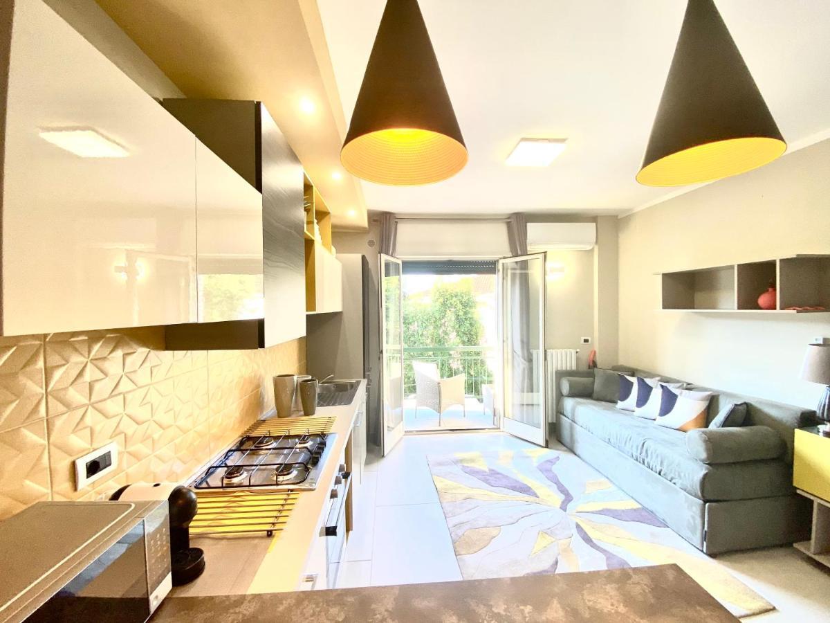 Mottola Apartment Тропеа Екстер'єр фото