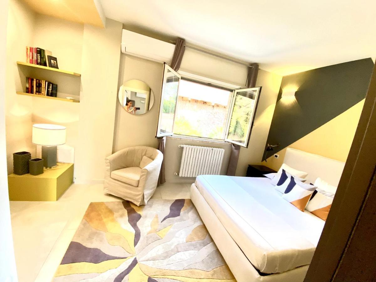Mottola Apartment Тропеа Екстер'єр фото