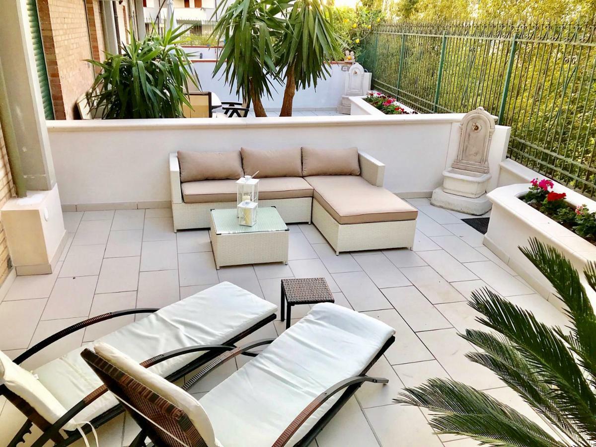 Mottola Apartment Тропеа Екстер'єр фото